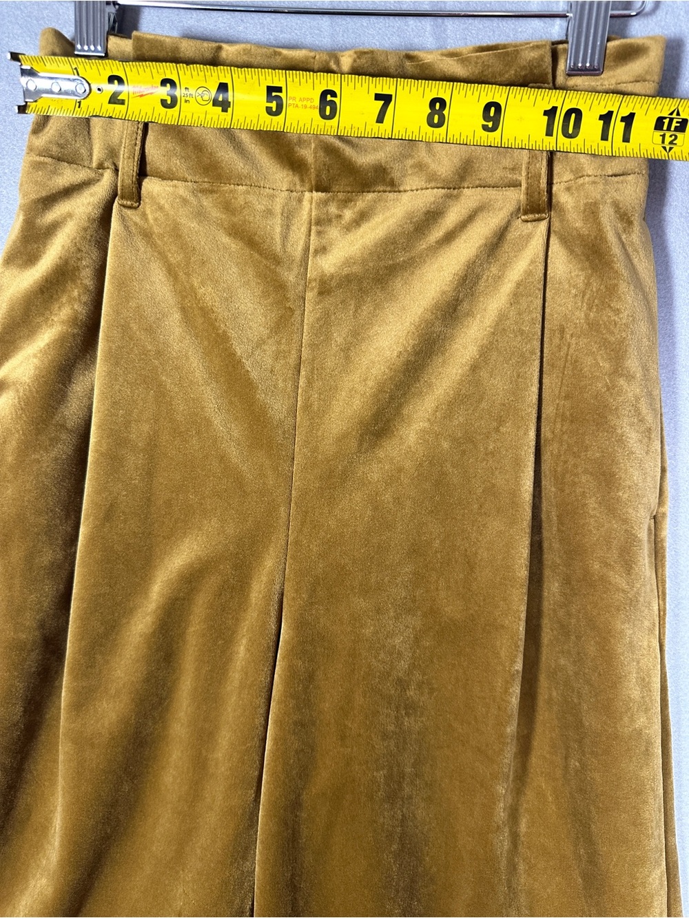 GU Uniqlo Velvet Wide Leg Pants Mustard Yellow Gold Pleated Cropped Sz Sm/M - Picture 4 of 7